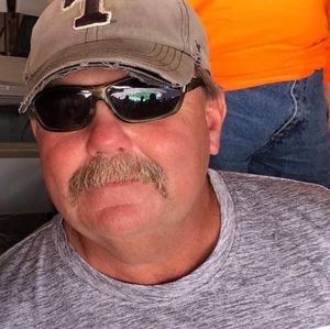 Meet your Posher, Todd